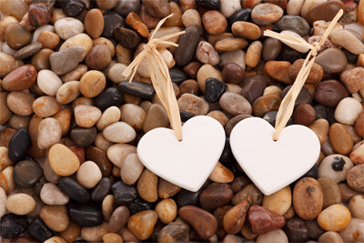 2 hearts on stones